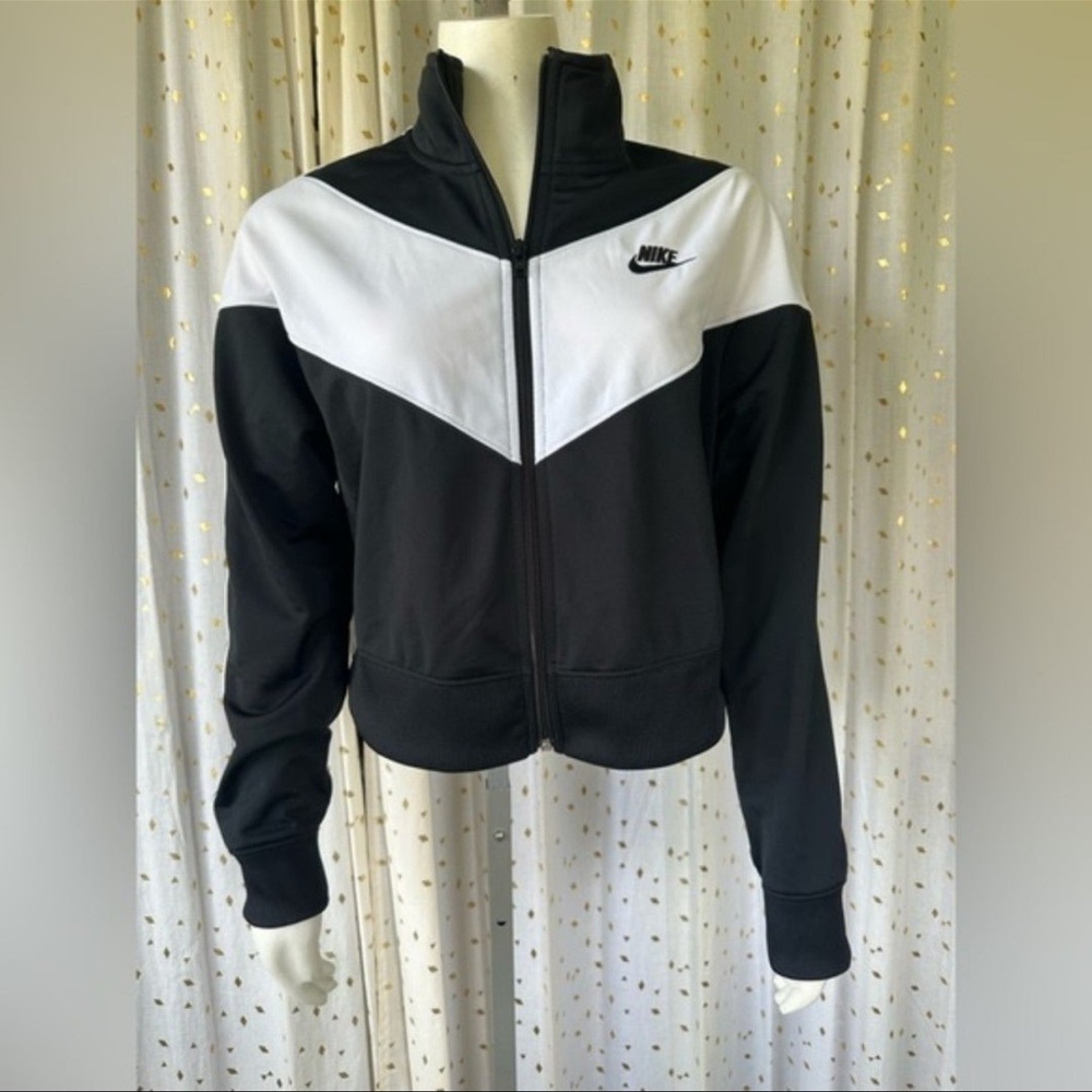 Cropped Nike Track Jacket